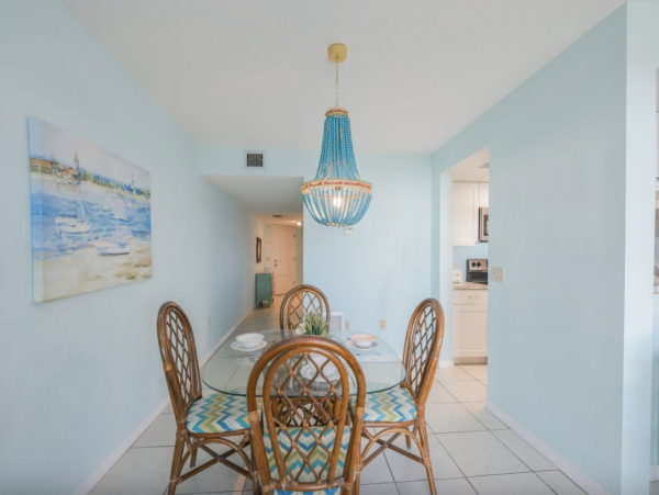 Direct Gulf Front 2 Bedroom vacation  Condo on Anna Maria